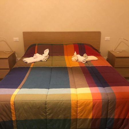 Dany'S Home Ливорно Экстерьер фото